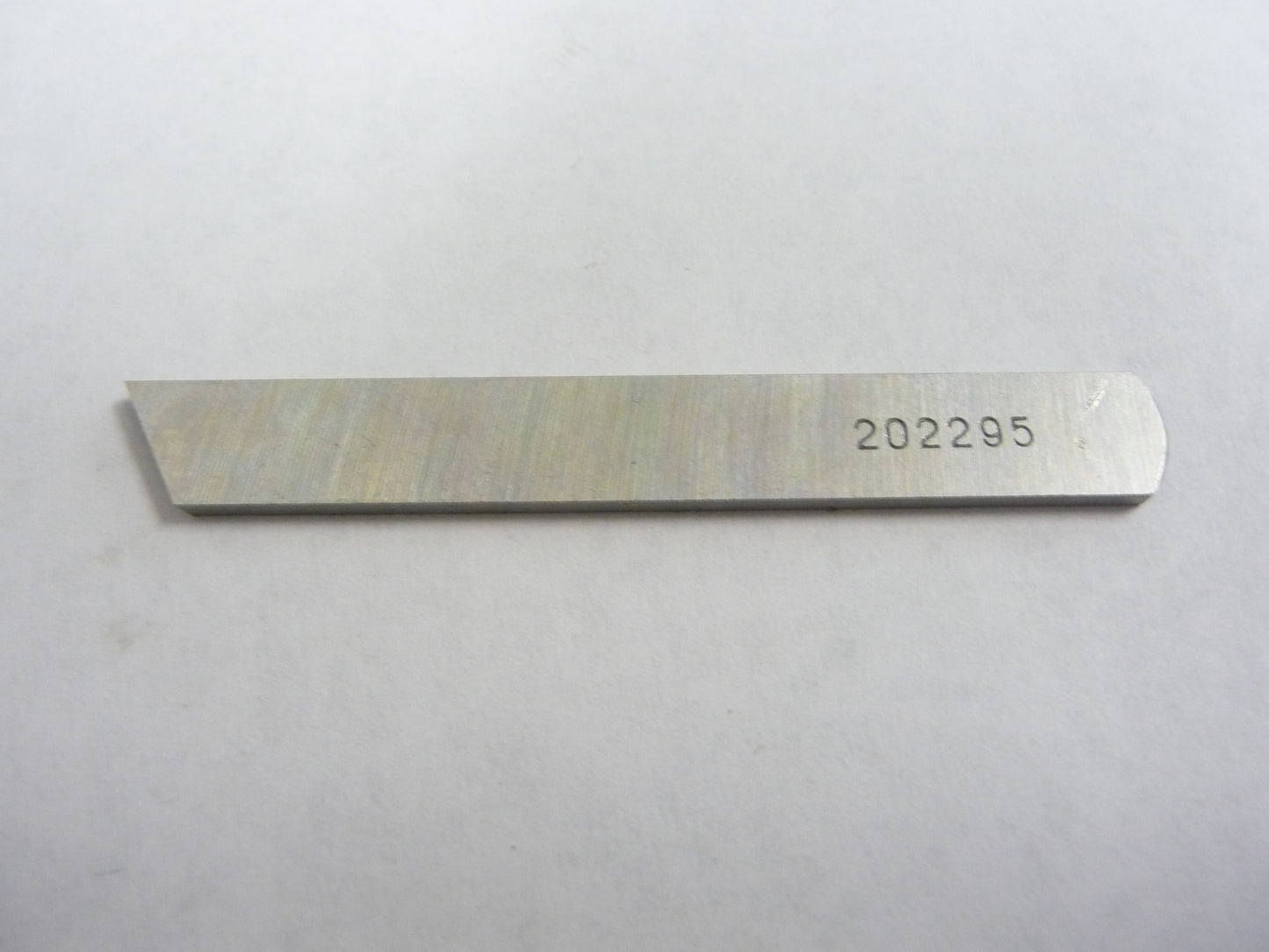 202295/ Lower Knife
